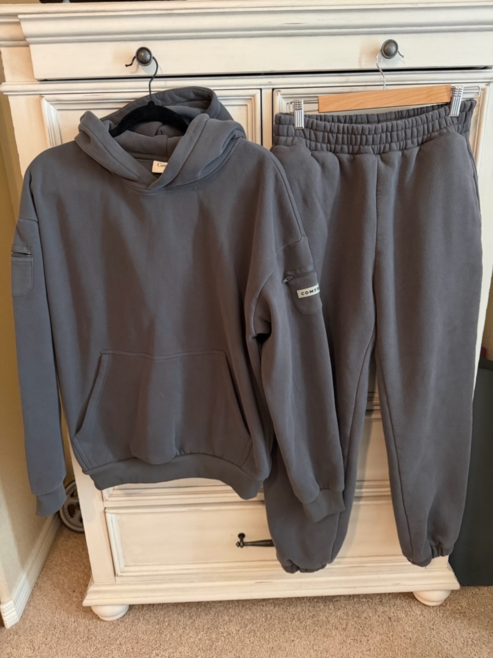 Comfrt hoodie and pants set